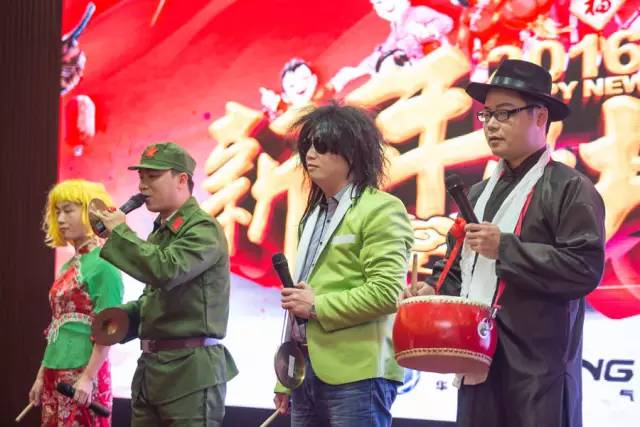 采購(gòu)團(tuán)隊(duì)三句半《華強(qiáng)真棒》